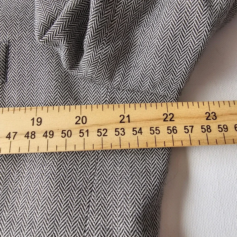 Stafford Essentials Men's Gray Herringbone Classic Fit Sports Coat 42‎ Short NWT
